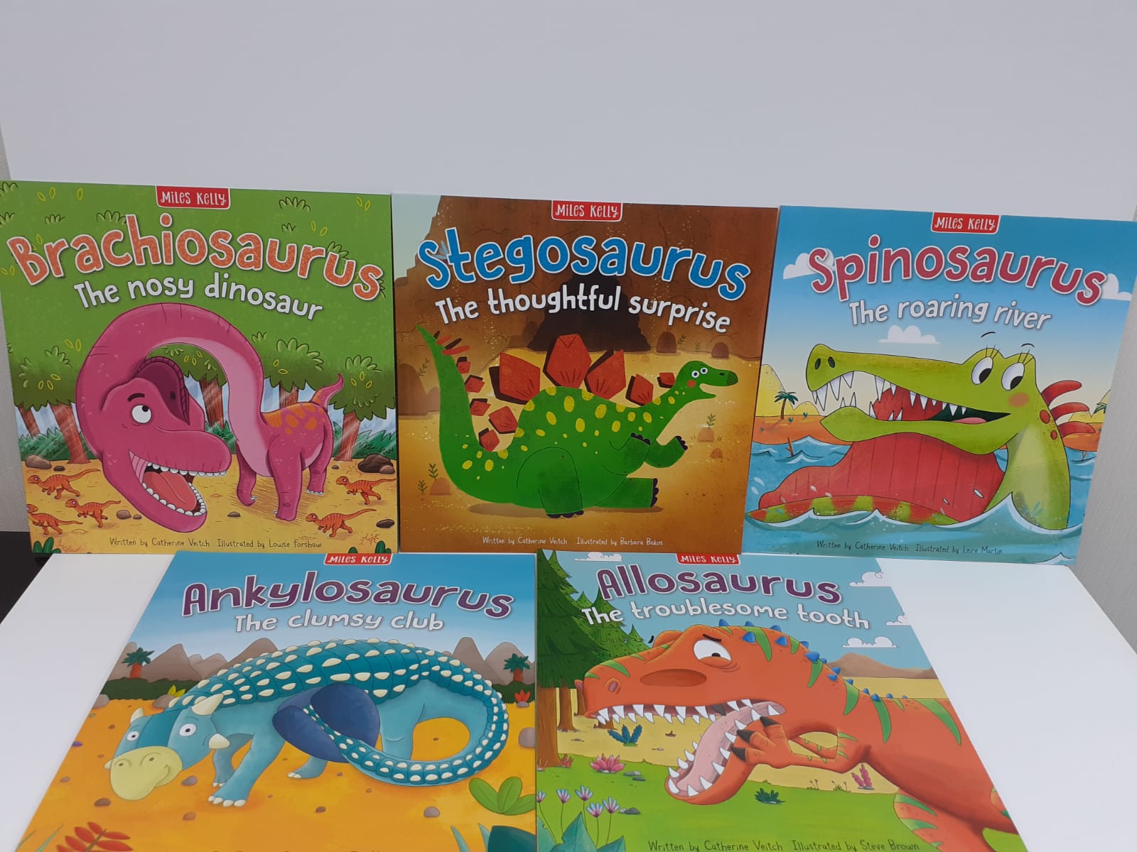Miles Kelly Dinosaur Adventures Collection Set - B Set (5 Books)